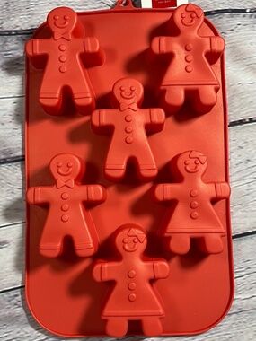 STIR Silicone Shape Treat Mold Cake Gingerbread Man Woman 6 Cavity Christmas NEW